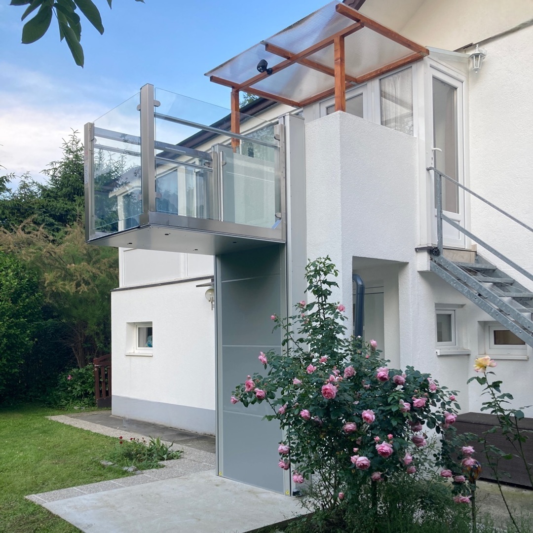 outdoor platform lifts Barduva